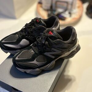 New Balance 9060 Black/Grey